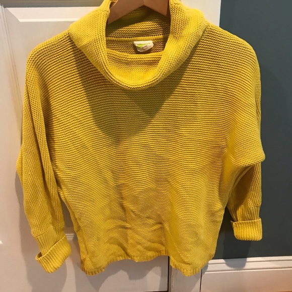 Girl sweater,  size 14 - Picture 3 of 3